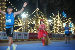 BIB: 41602
                            <button type="button" onclick="openModal(21555808)" class="btn btn-primary btn-sm float-right btn-popup" data-toggle="modal" data-target=".modal-high-quality">
                        <i class="fas fa-shopping-cart"></i> Add to Cart
                    </button>
                                            <button type="button" onclick="isThisMe(21555808, true)" class="btn btn-success btn-sm float-right btn-popup btn-isme hidden" data-toggle="tooltip" data-placement="bottom" title="นี่คือรูปของคุณใช่ไหม คลิกที่นี่เพื่อเอาเข้าอัลบั้ม">
                        <i class="fas fa-plus"></i> Add to album
                    </button>
                    <button type="button" onclick="isThisMe(21555808, false)" class="btn btn-warning btn-sm float-right btn-popup btn-isnotme hidden">
                        <i class="fas fa-ban"></i> Remove from album
                    </button>